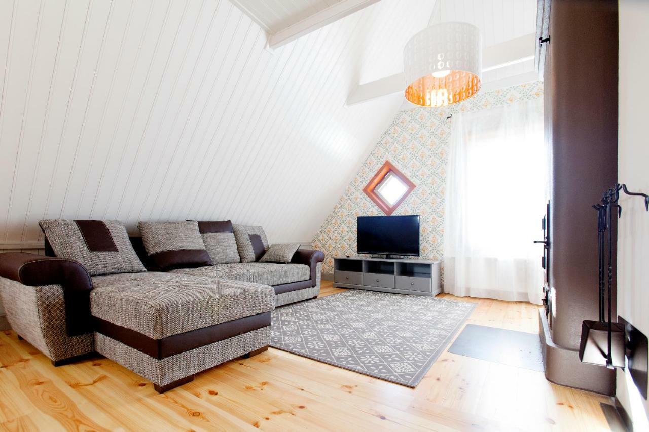 Oesel Apartment Kuressaare Exterior foto